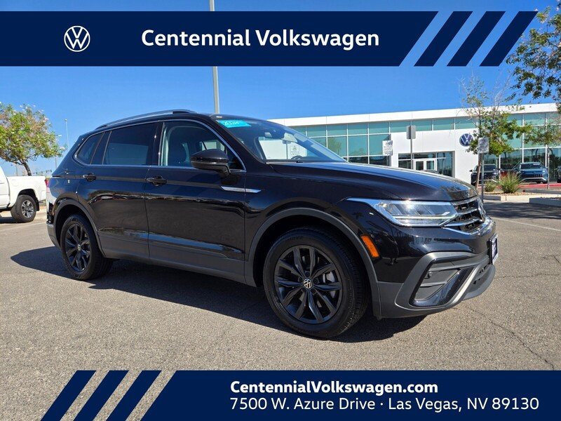 2024 Volkswagen Tiguan SE's photo