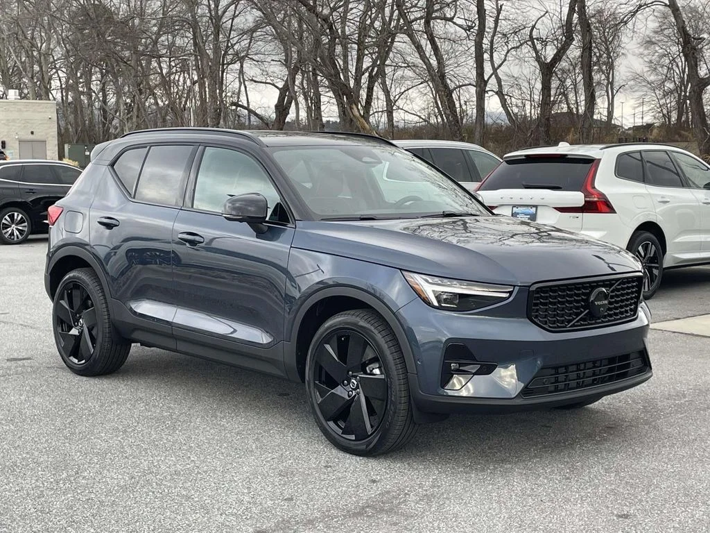 2026 Volvo XC40