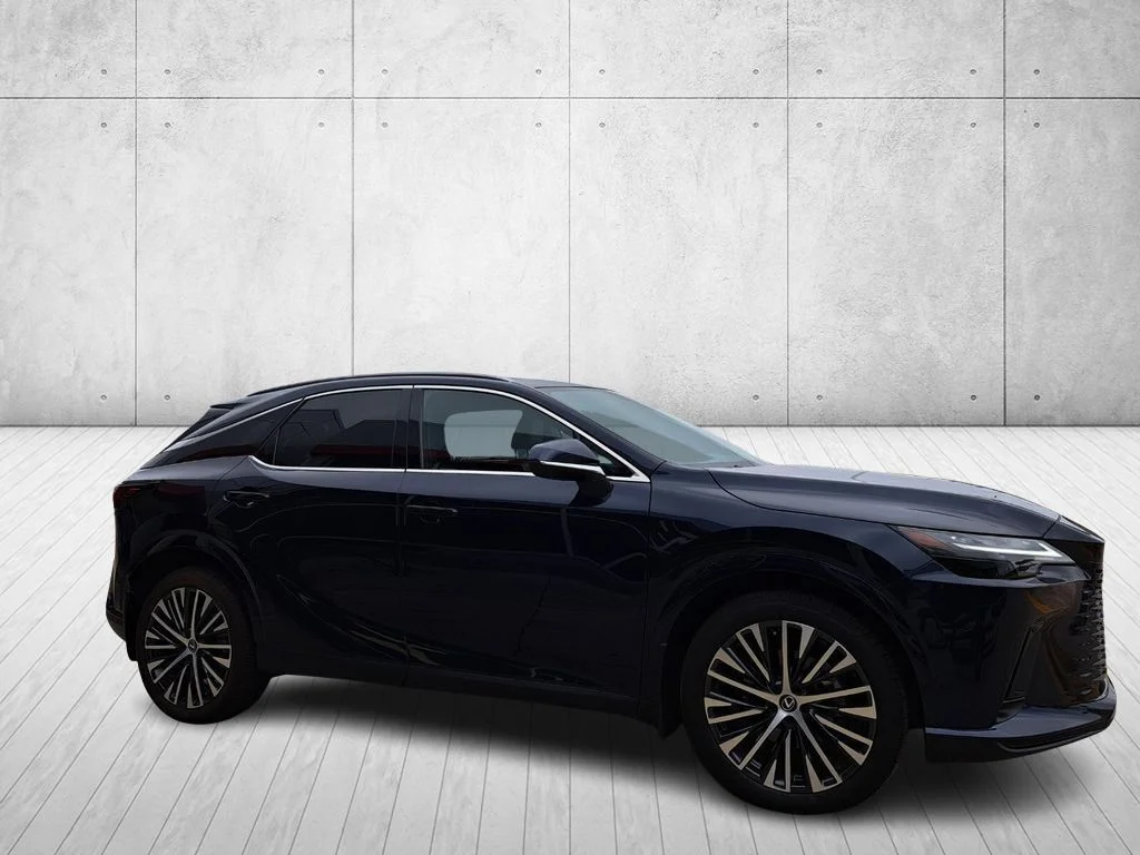 Used 2024 Mica Lexus 350 Premium Plus image 3
