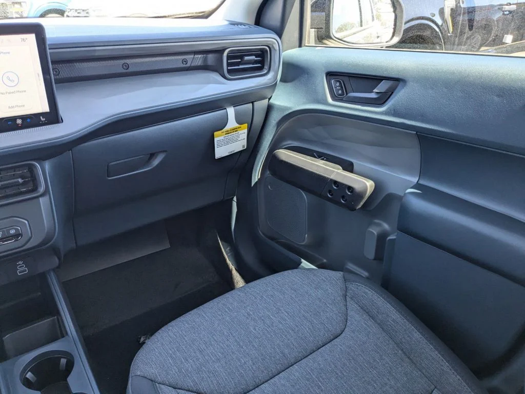 2025 Ford Maverick XLT - Photo 13
