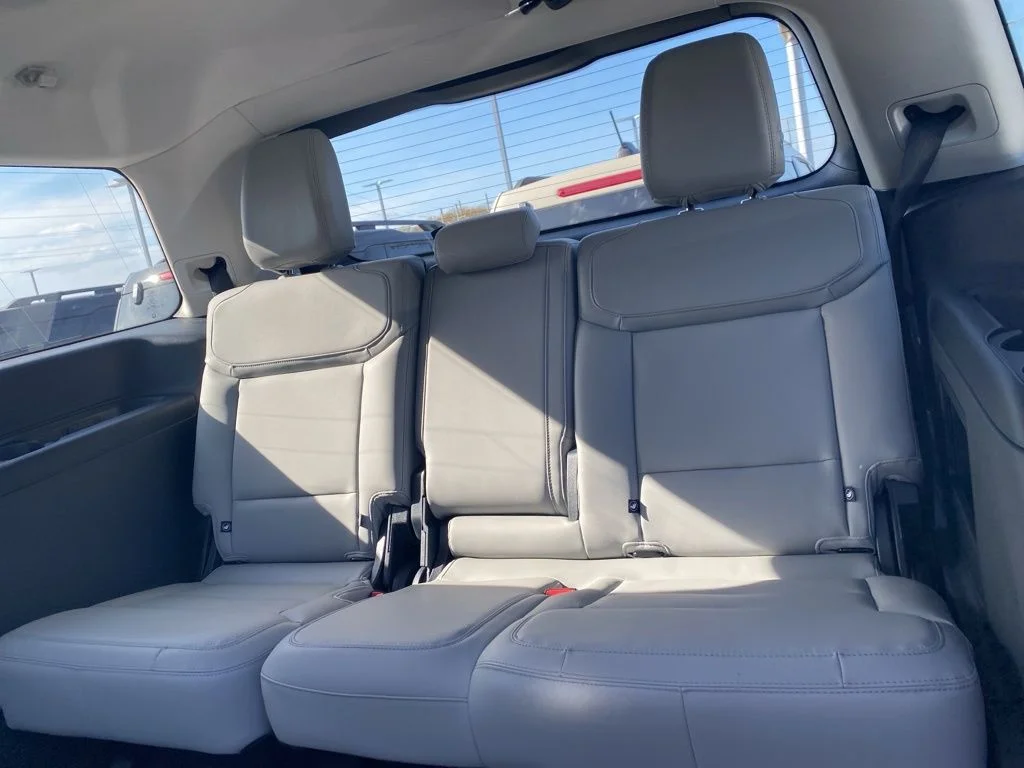 New 2026 Star White Metallic Tri-Coat Ford Active image 41