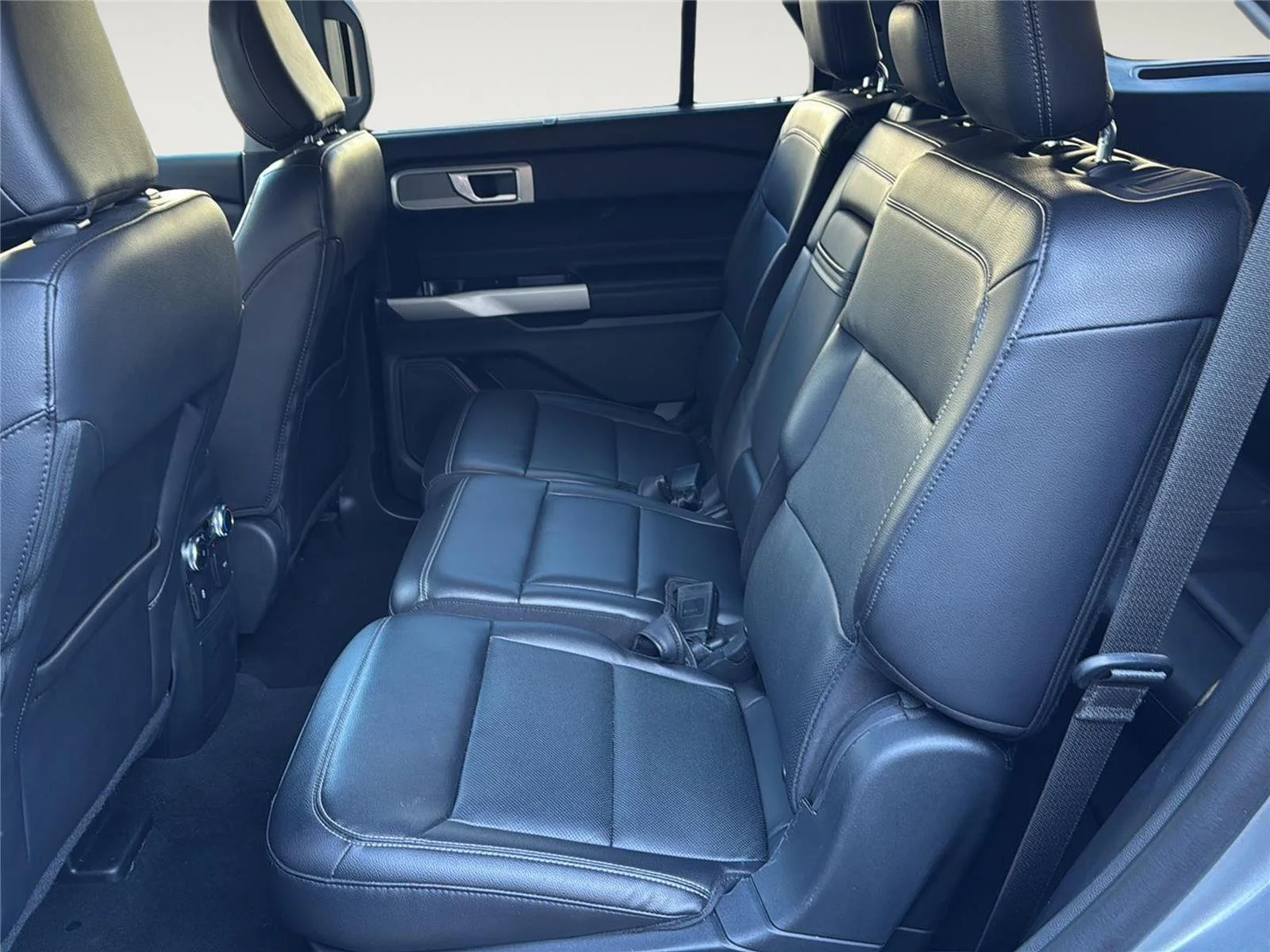 2023 Ford Explorer Limited - Photo 24