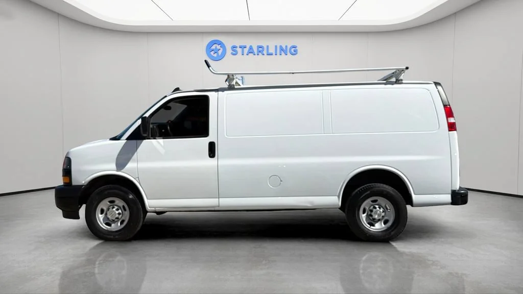 Used 2023 SUMMIT WHITE Chevrolet RWD 2500 Regular Wheelbase WT image 3
