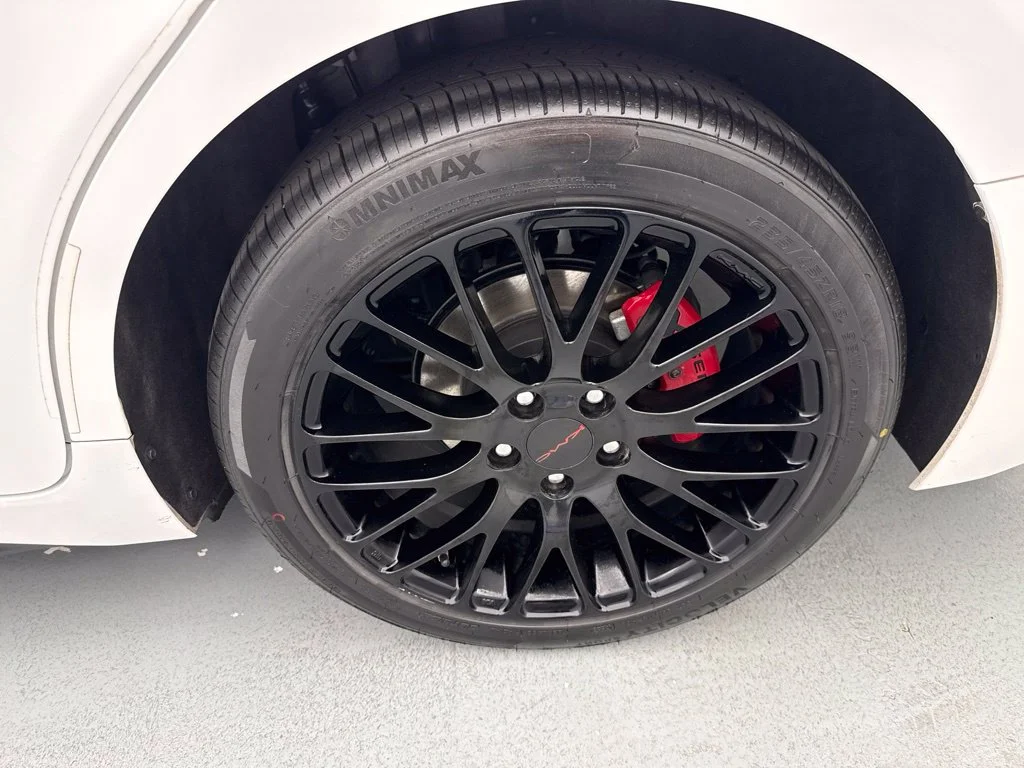 Used 2022 Off-white Toyota SE image 6