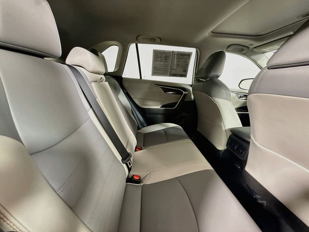 Used 2024 Magnetic Gray Metallic Toyota XLE Premium image 29