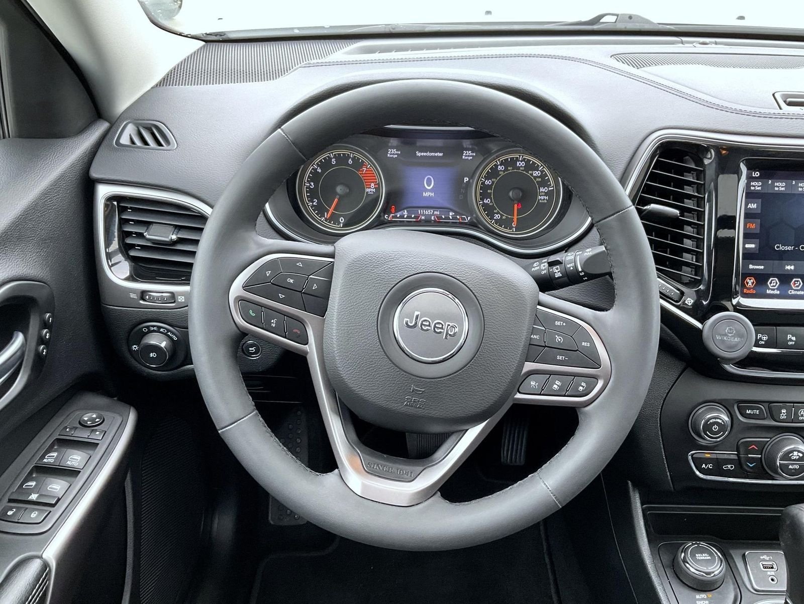 Used 2022 White Jeep Limited image 13
