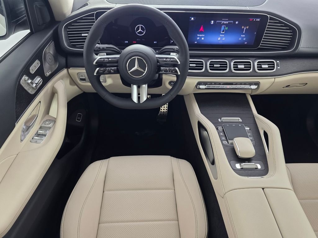 New 2026 Polar White Mercedes-Benz GLS 450 image 9