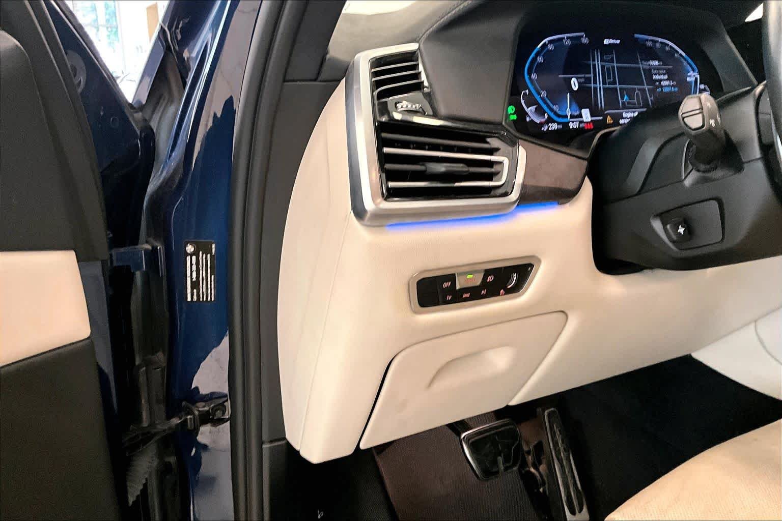 Used 2022 Phytonic Blue Metallic BMW xDrive45e image 30