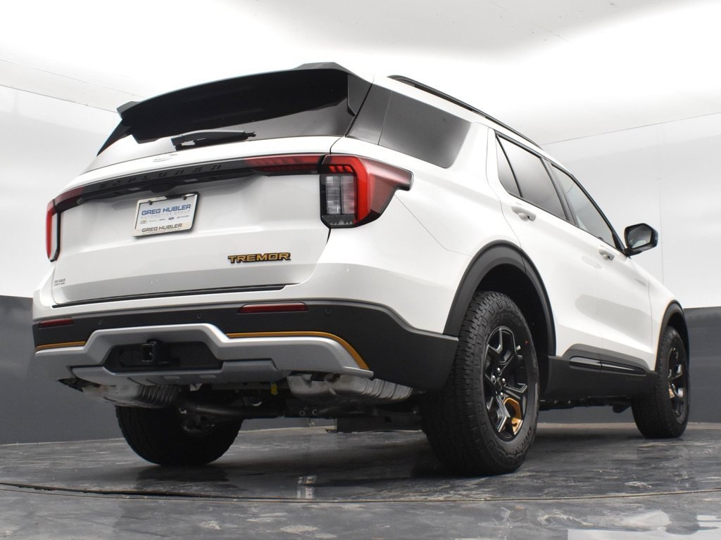 New 2026 Star White Metallic Tri-Coat Ford Tremor® image 21