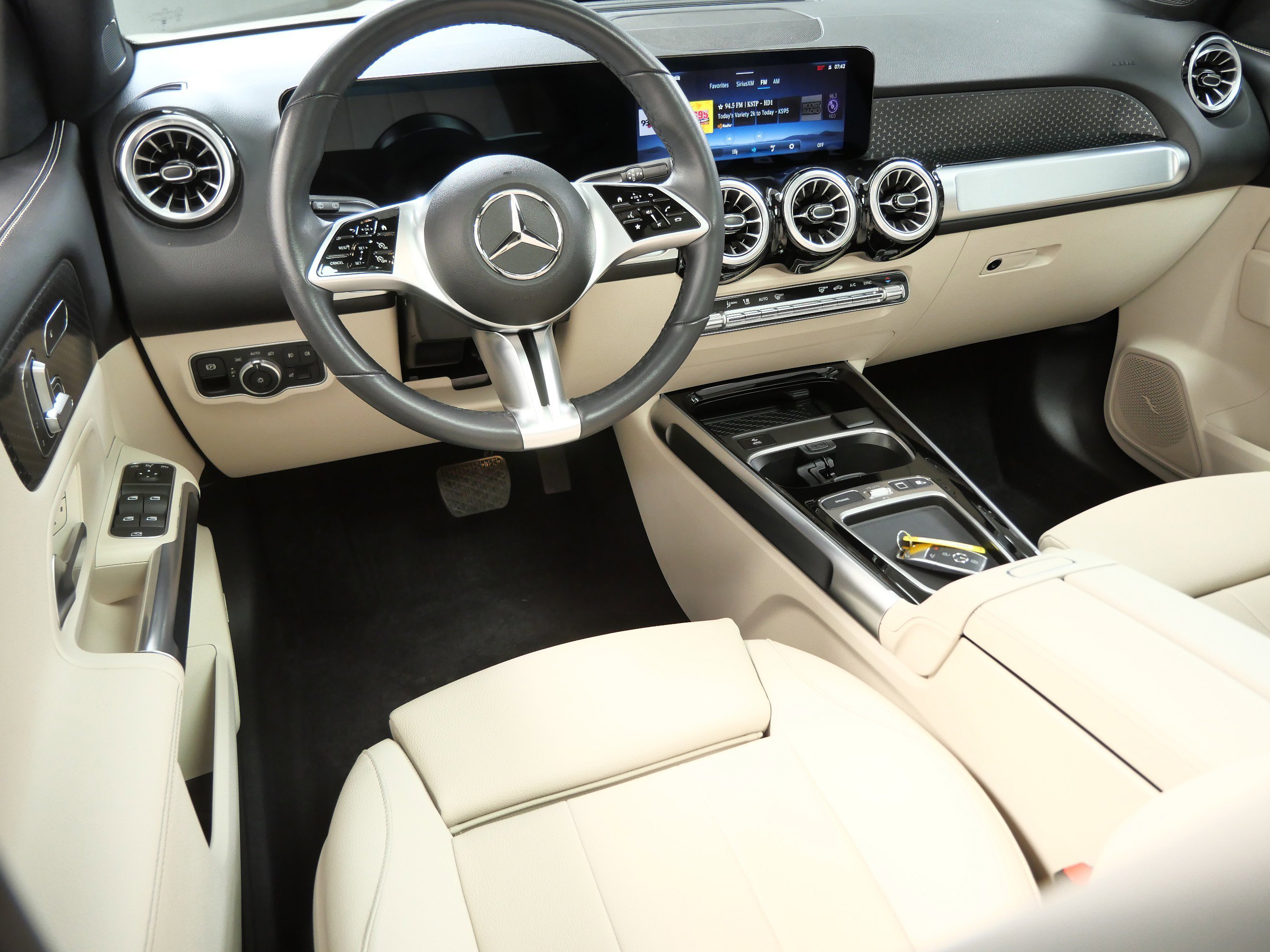 Certified 2025 Mercedes-Benz GLB Base with VIN W1N4M4HB3SW413901 for sale in Minnetonka, Minnesota