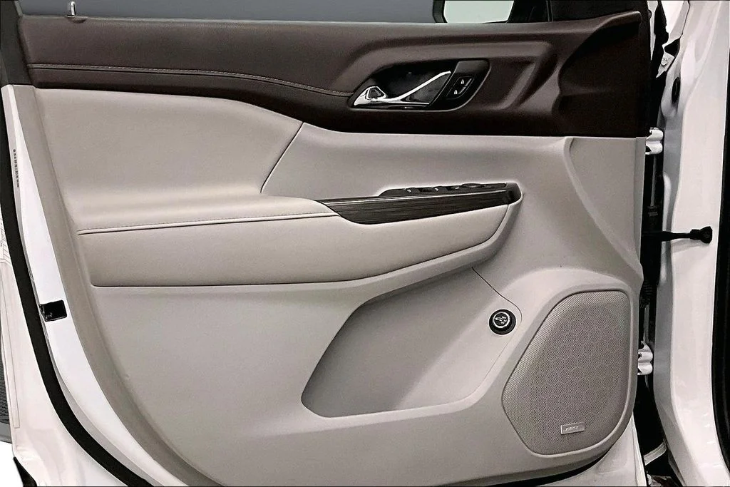 2023 GMC Acadia SLT - Photo 20