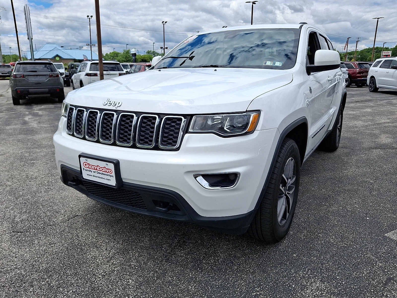 Certified Used 2020 White Jeep Laredo image 5