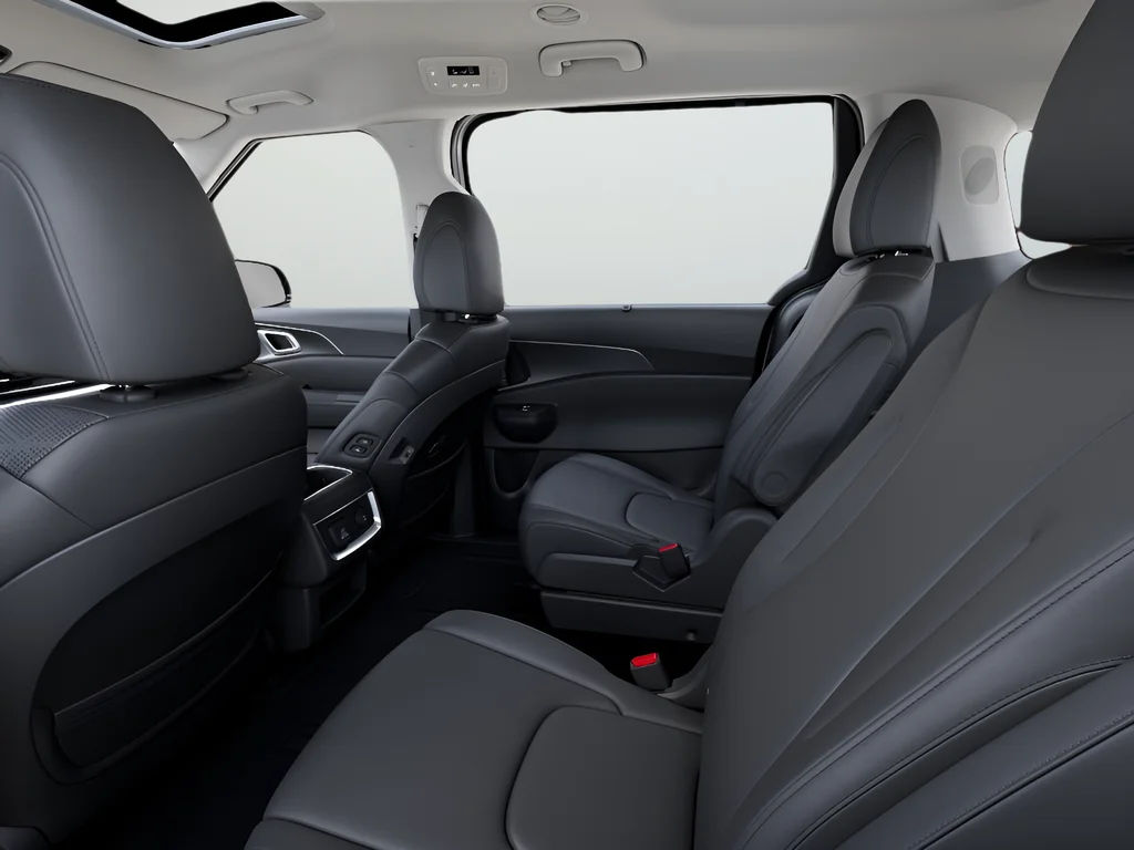 New 2027 Silver Kia SX image 14