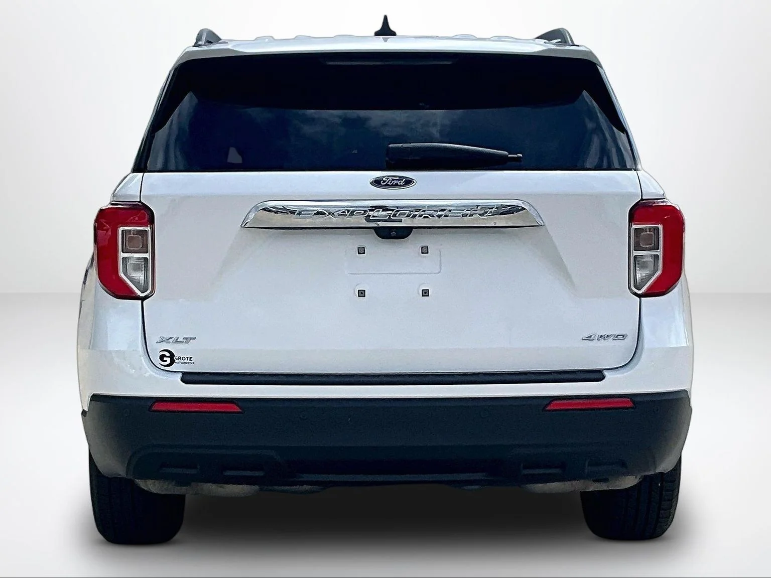 Used 2022 White Ford XLT image 5