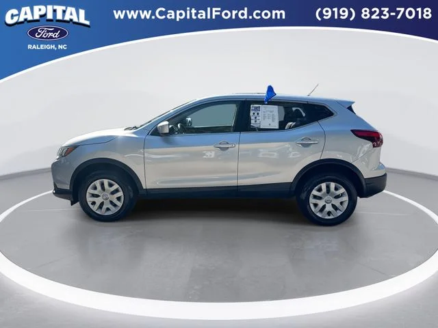Used 2019 Silver Nissan S image 5