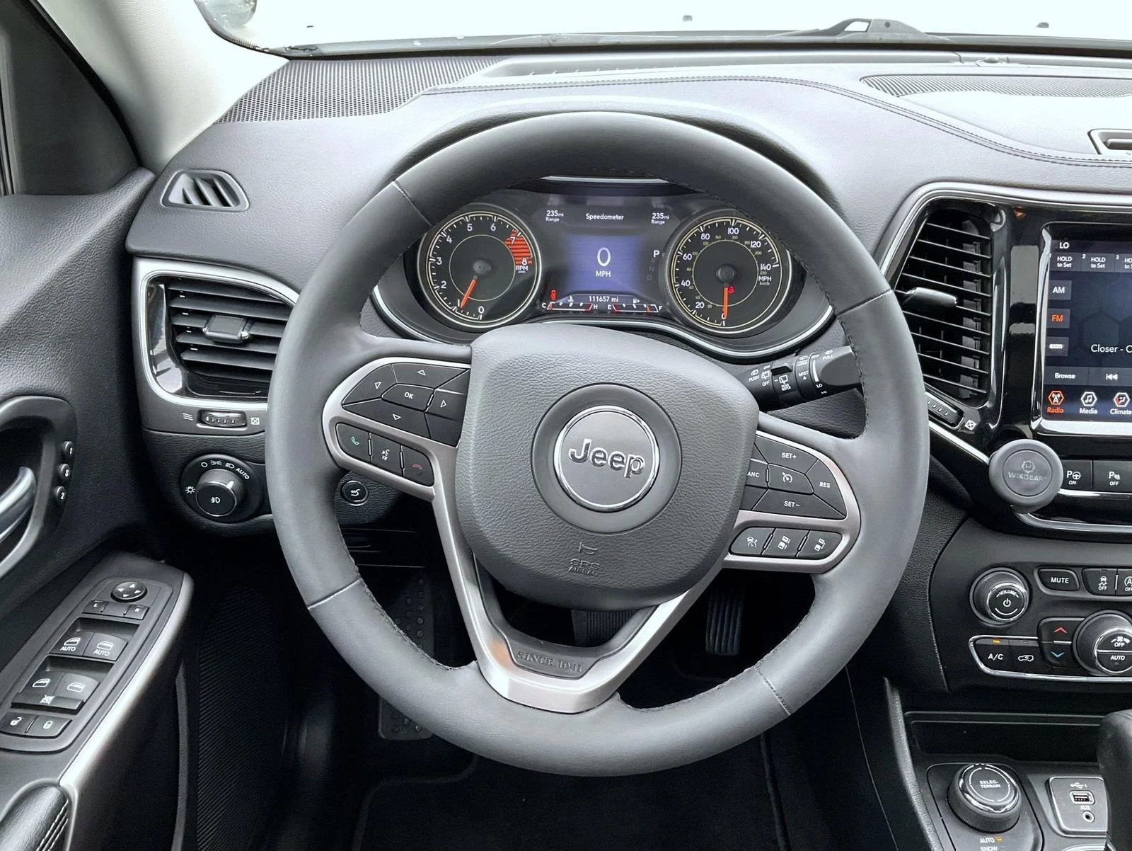 Used 2022 White Jeep Limited image 13