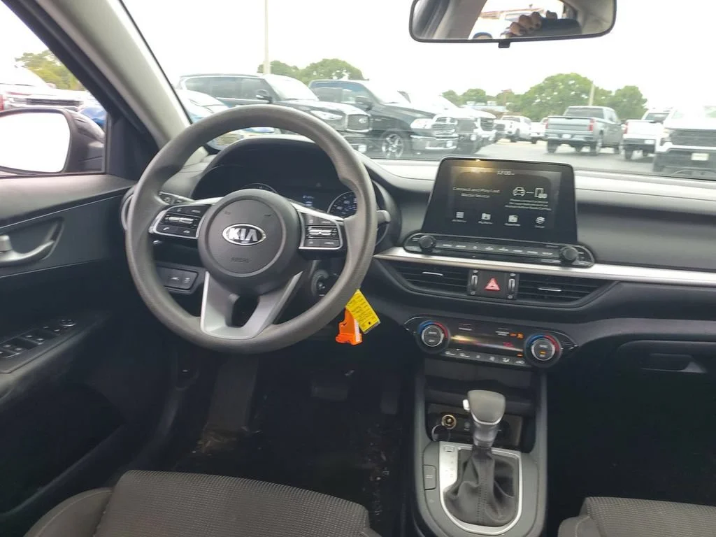 Used 2019 Black Kia LXS image 15