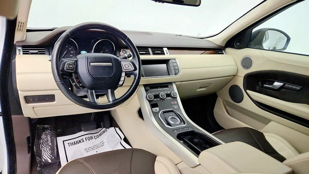 Used 2016 Fuji White Land Rover 5dr Hatchback Autobiography w/ Ebony Headliner image 13