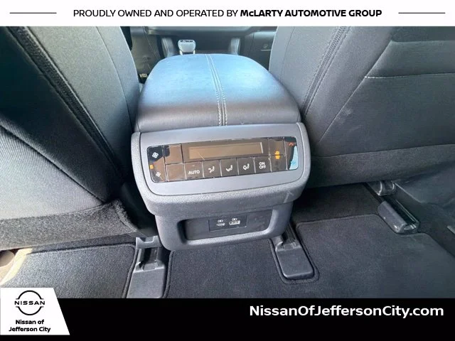 Used 2025 Blue Nissan SV image 17