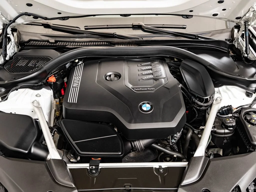 Used 2023 Alpine White BMW 530i xDrive image 49