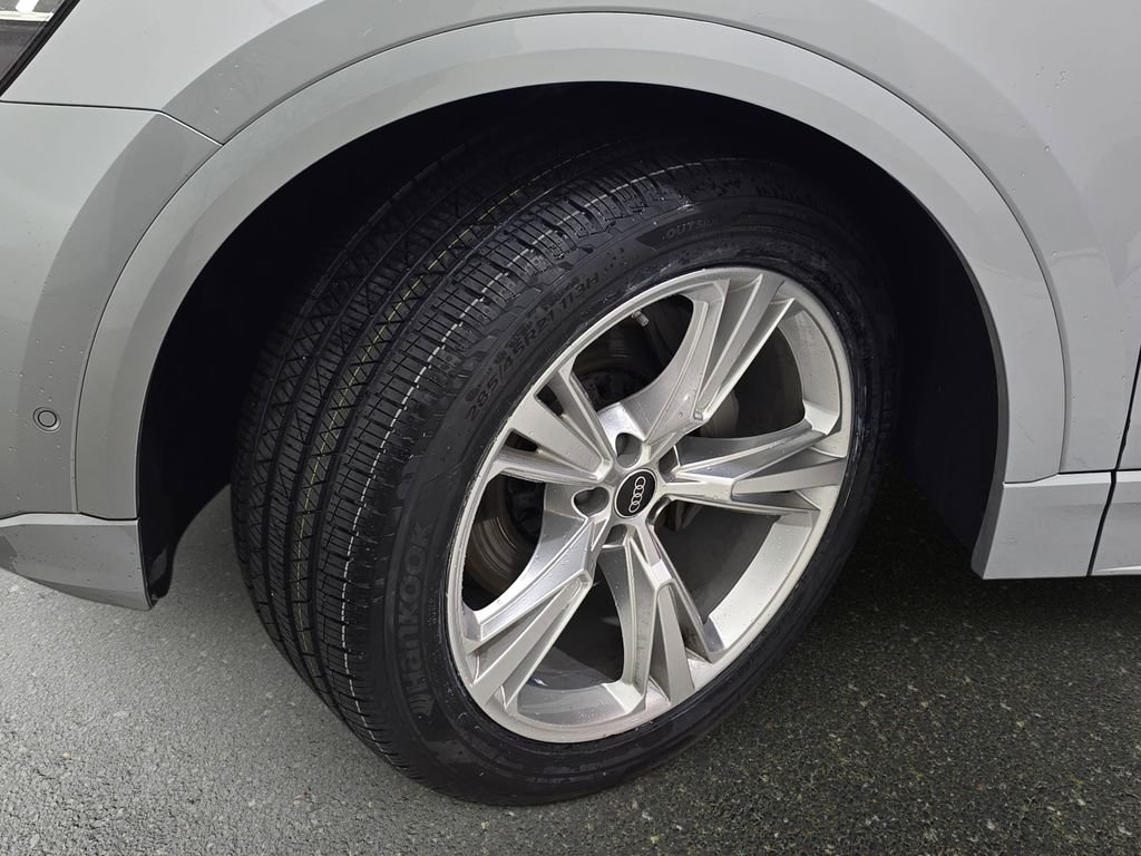 Used 2023 Silver Audi 55 Premium image 35