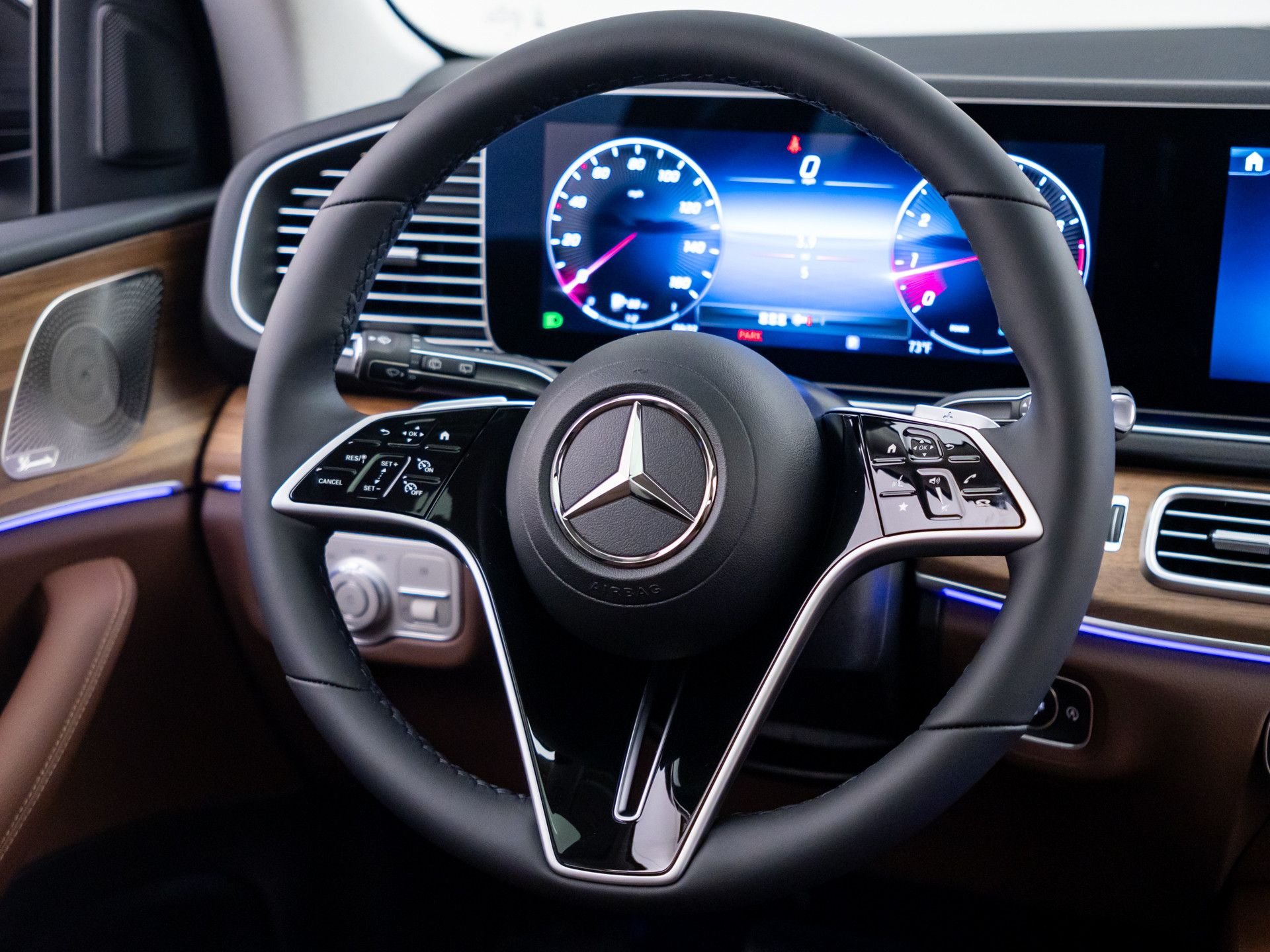 New 2026 Polar White Mercedes-Benz GLE 350 image 11