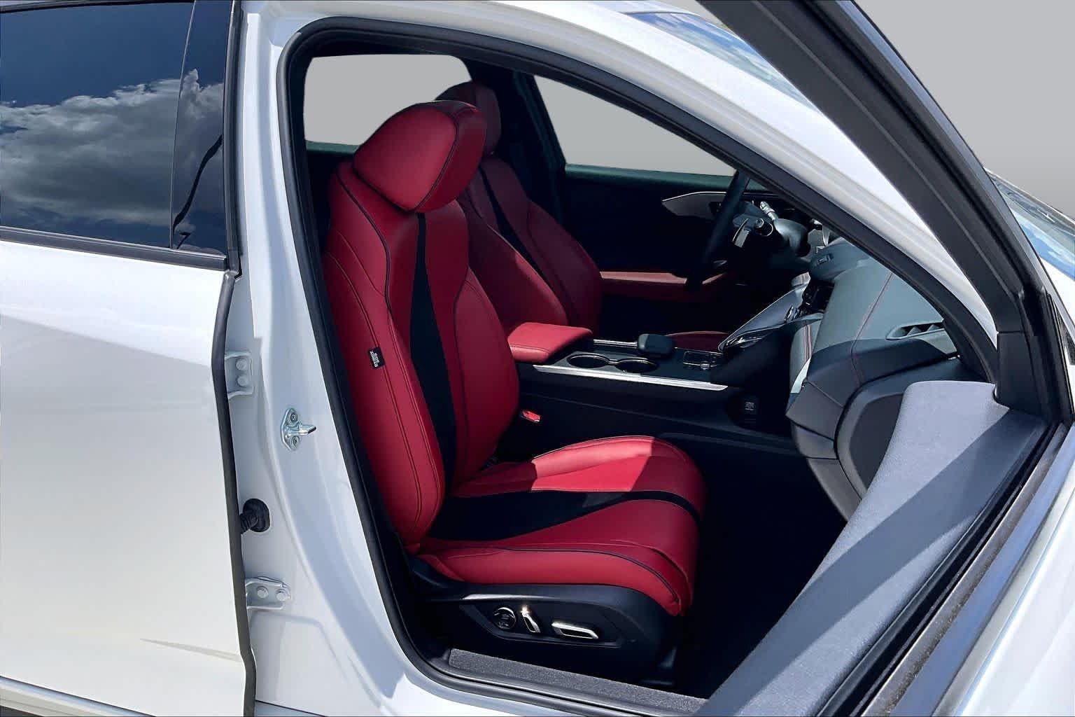 Used 2024 Platinum White Pearl Acura Type S image 9