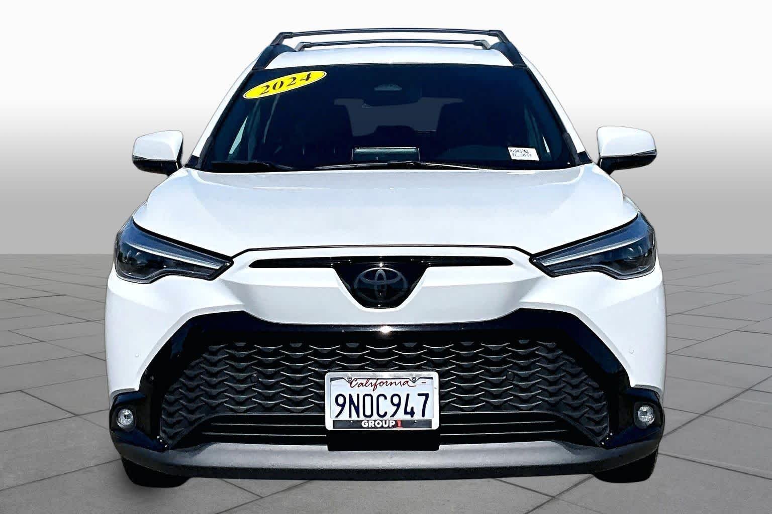 Used 2024 Wind Chill Pearl Toyota Hybrid XSE image 3