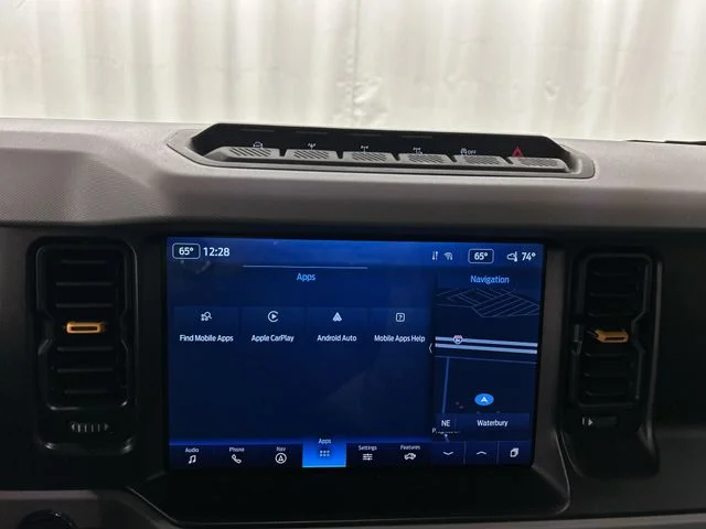 Used 2022 Gray Ford Badlands image 14