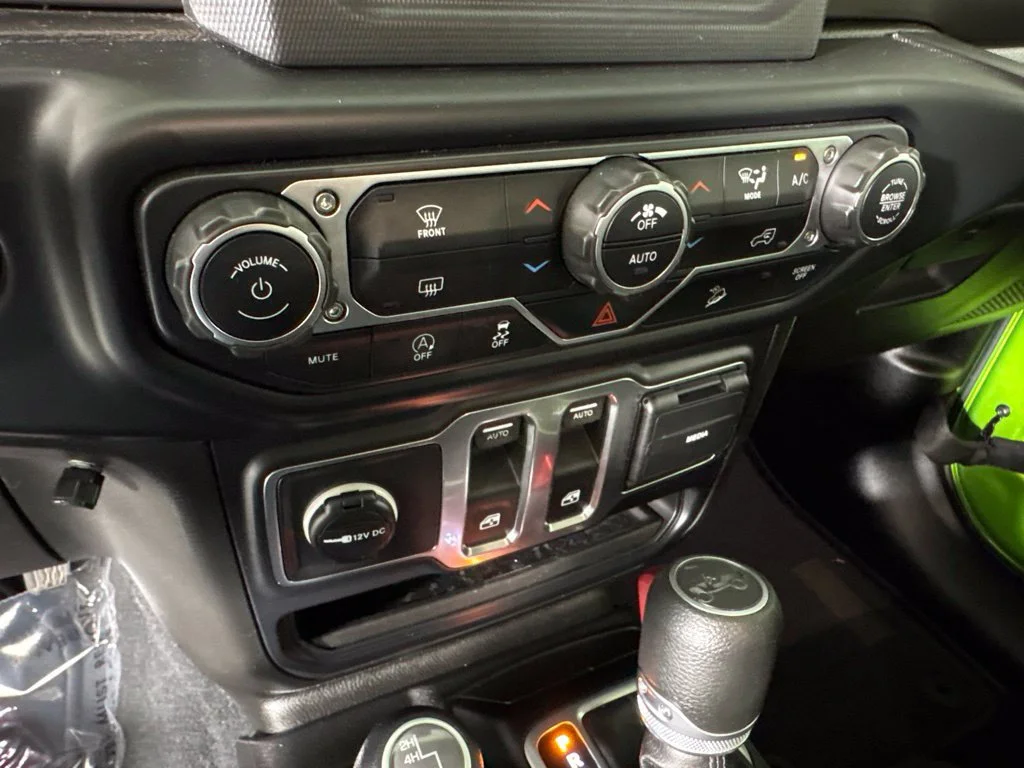 Used 2019 Green Jeep Sport S 4x4 image 36