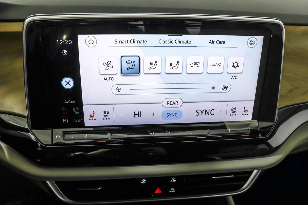 Used 2026 White Volkswagen SE image 22