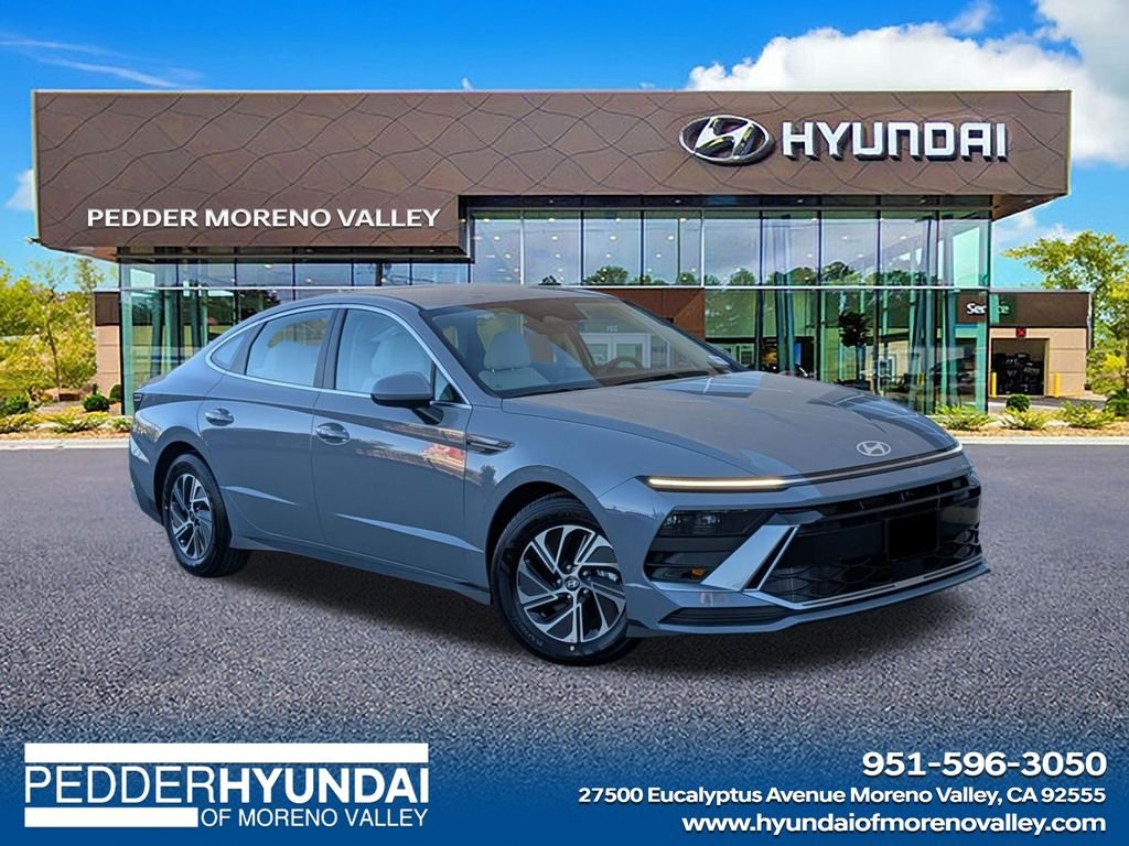 2026 Hyundai Sonata Blue's photo
