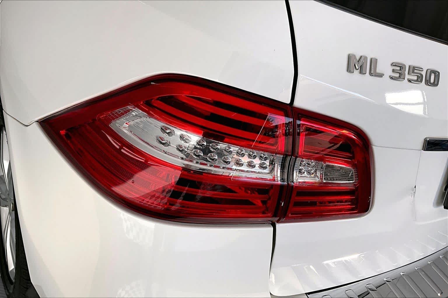 Used 2015 Polar White Mercedes-Benz ML 350 image 25