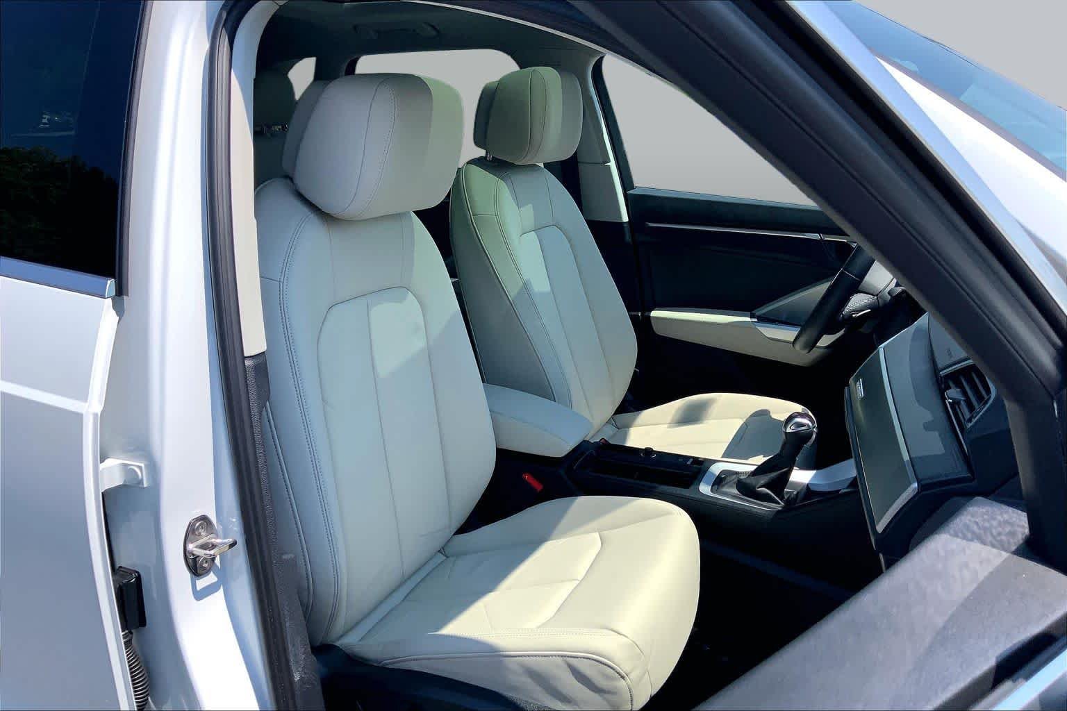 Used 2024 Glacier White Metallic Audi S line Premium Plus image 9