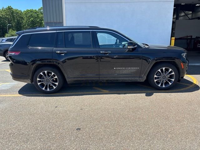 Used 2023 Black Jeep Overland image 4