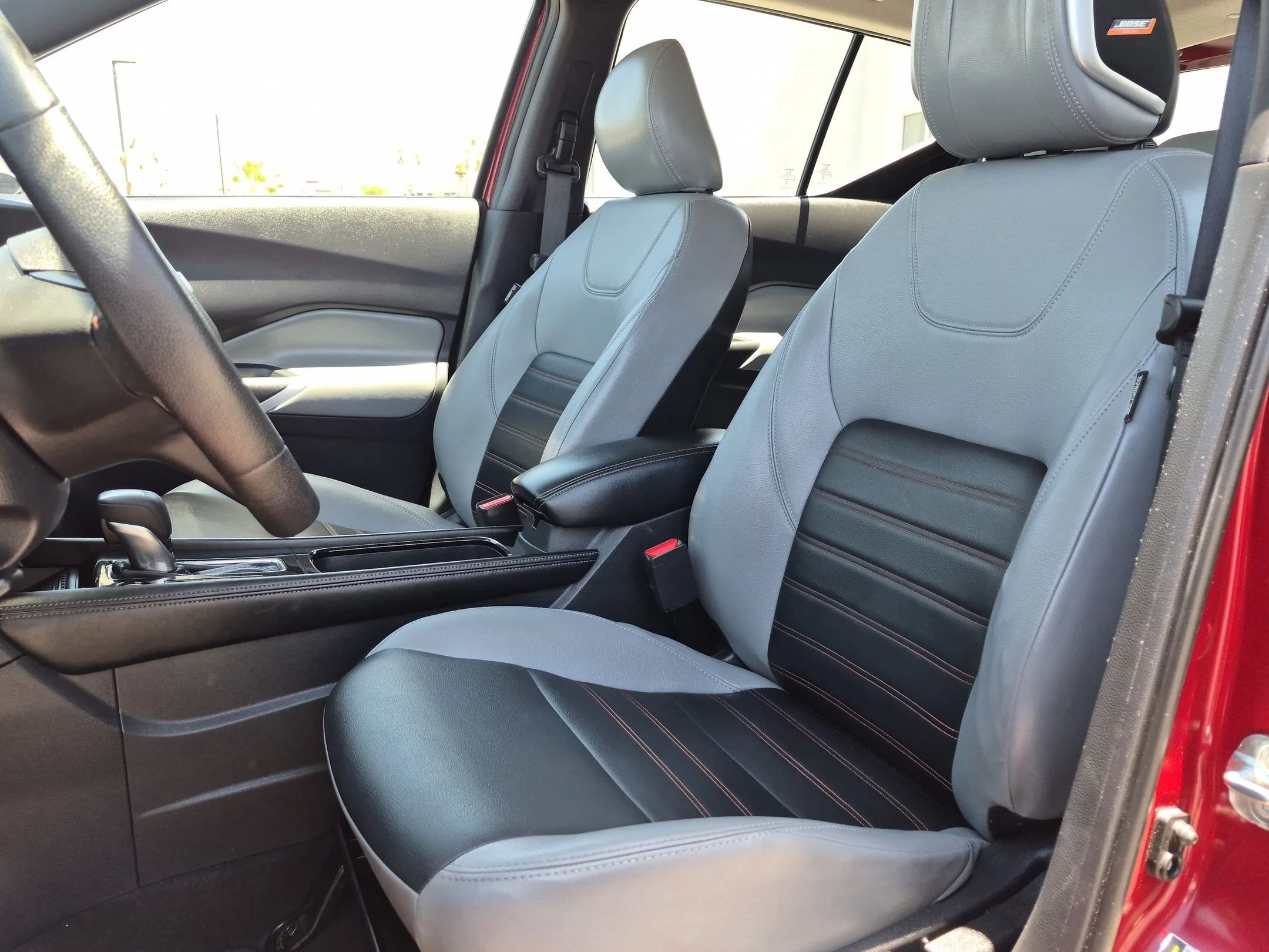 Used 2024 Scarlet Ember Tintcoat Nissan SR image 13