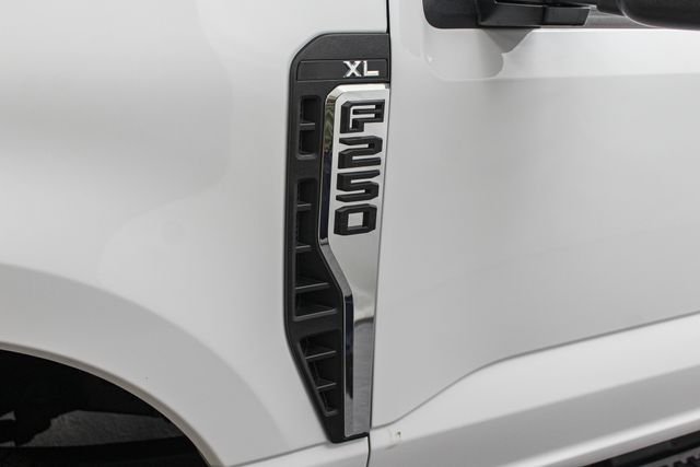 New 2026 Oxford White Ford F-250® XL image 11