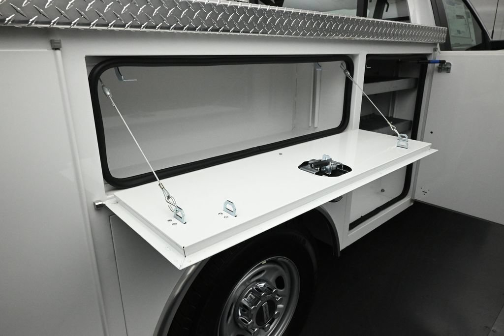 New 2026 Oxford White Ford XL image 23