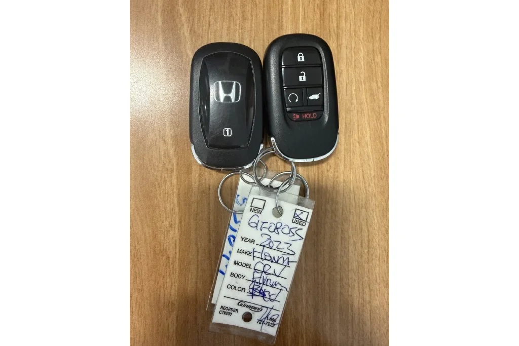 Used 2024 Gray Metallic Honda EX-L image 37