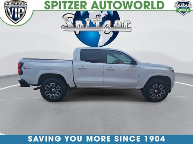 Used 2023 Summit White Chevrolet Z71 image 1