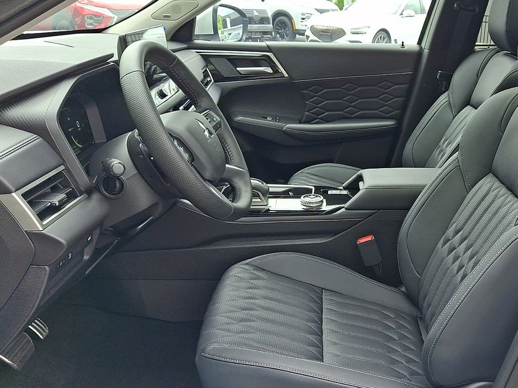 2026 Mitsubishi Outlander SEL - Photo 9