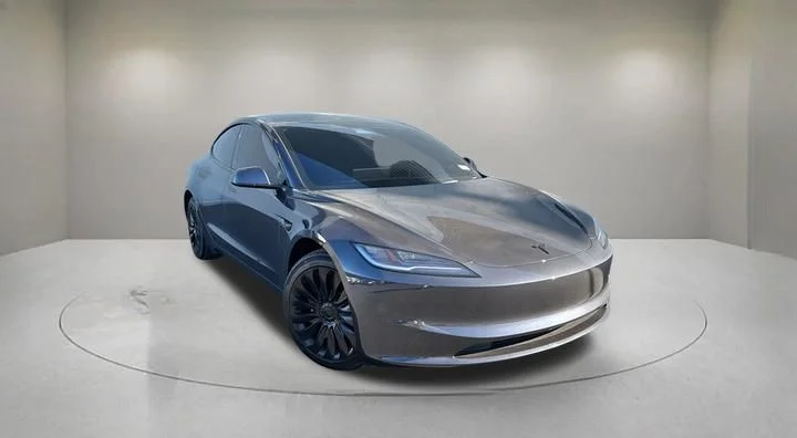 2025 Tesla Model 3 Long Range's photo