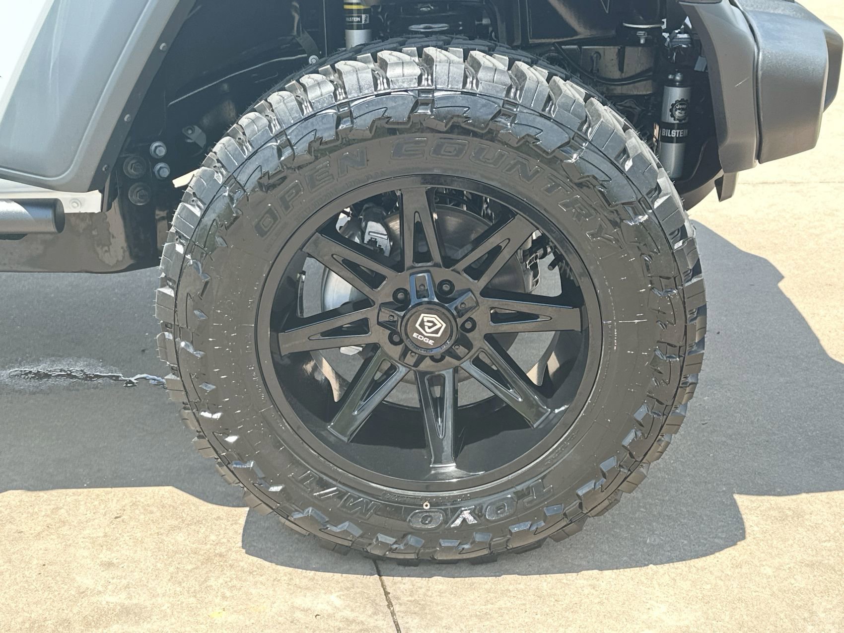 New 2026 Bright White Clearcoat Jeep Sport S image 10
