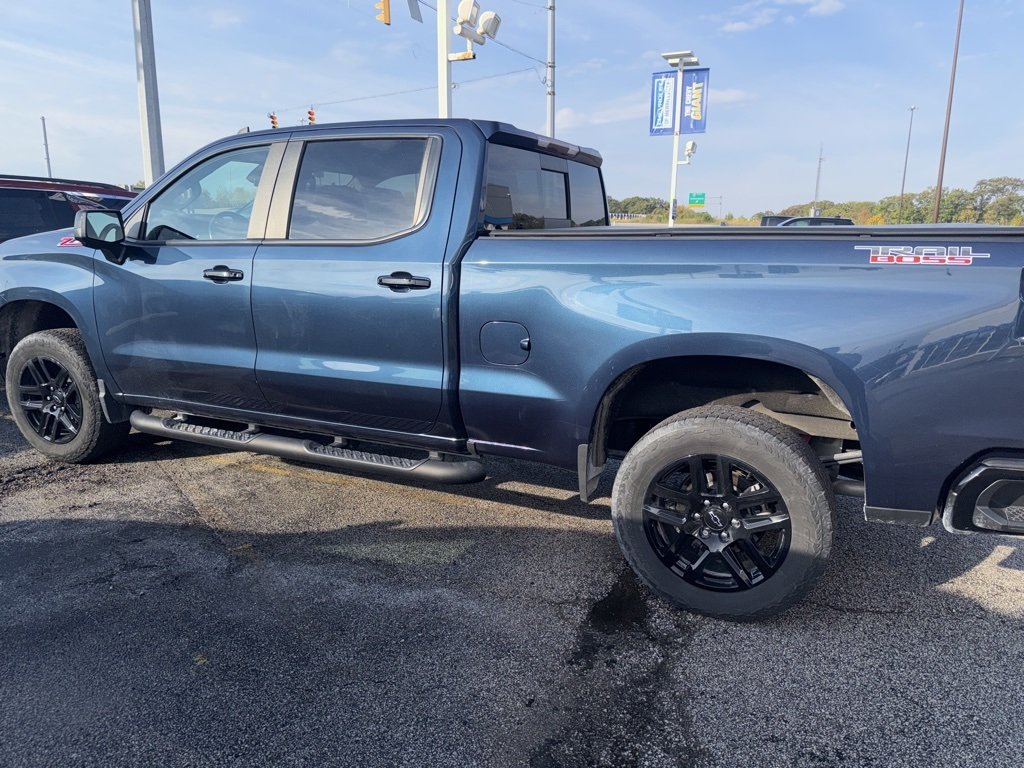 2022 Chevrolet Silverado 1500 LT Trail Boss photo 2