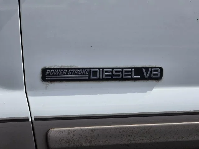 Used 2003  Ford Lariat image 31