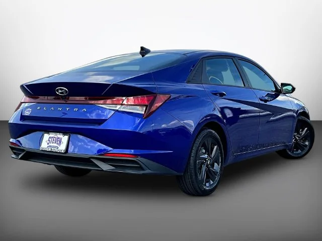 Used 2023 Blue Hyundai SEL image 6