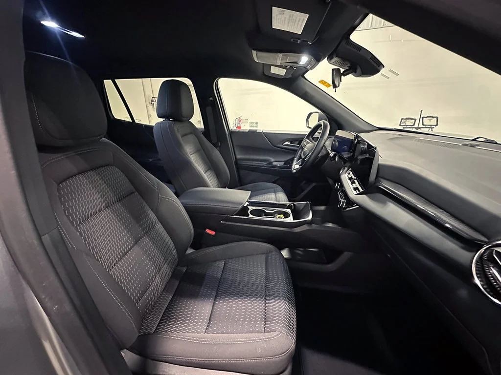 Used 2025 Gray Chevrolet LT image 25