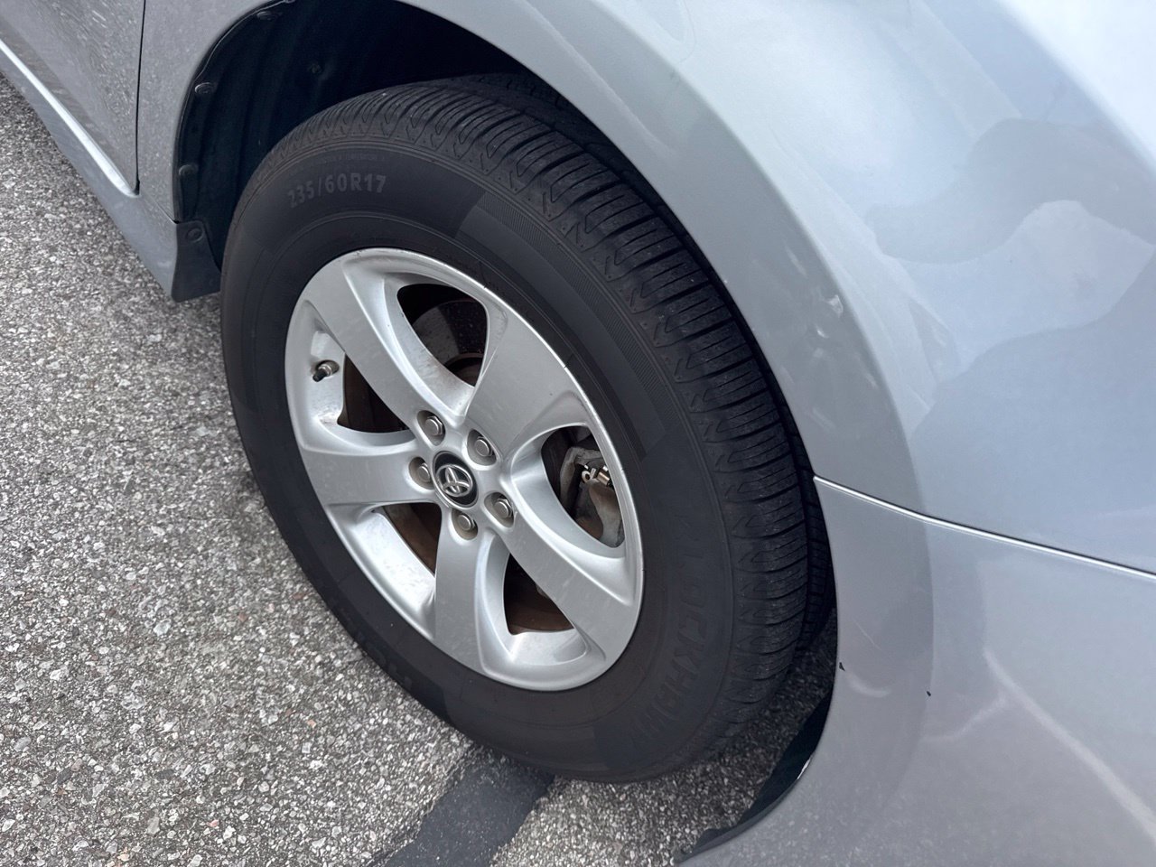 Used 2018 Silver Toyota LE image 4