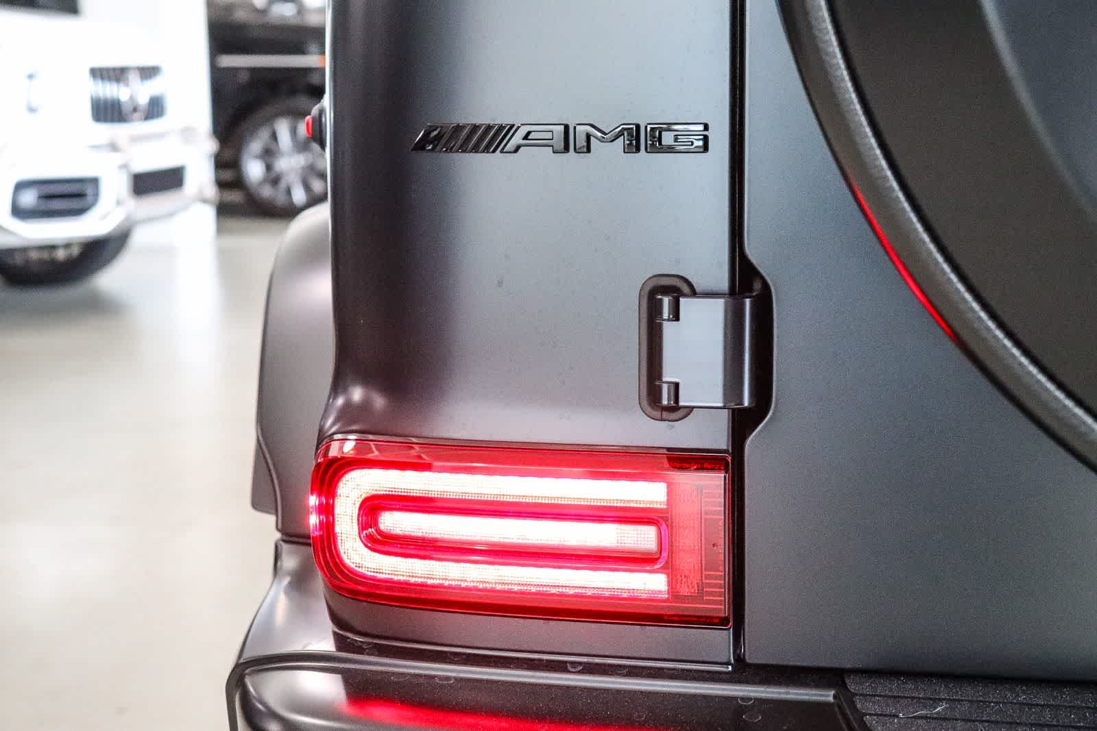 New 2027 MANUFAKTUR Night Black Magno Mercedes-Benz AMG® G 63 image 11