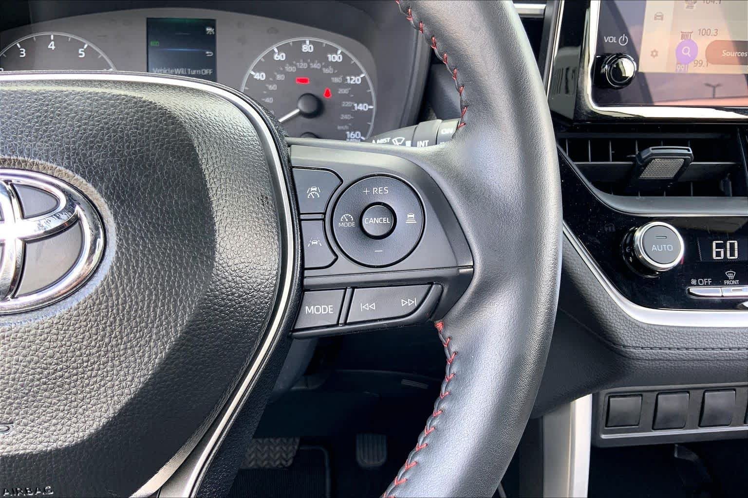 Used 2025 Wind Chill Pearl/Jet Black Toyota Hybrid Nightshade Edition image 24
